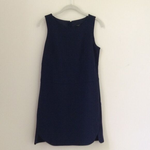 𝅺ANN TAYLOR NAVY SHIFT DRESS - Picture 1 of 3